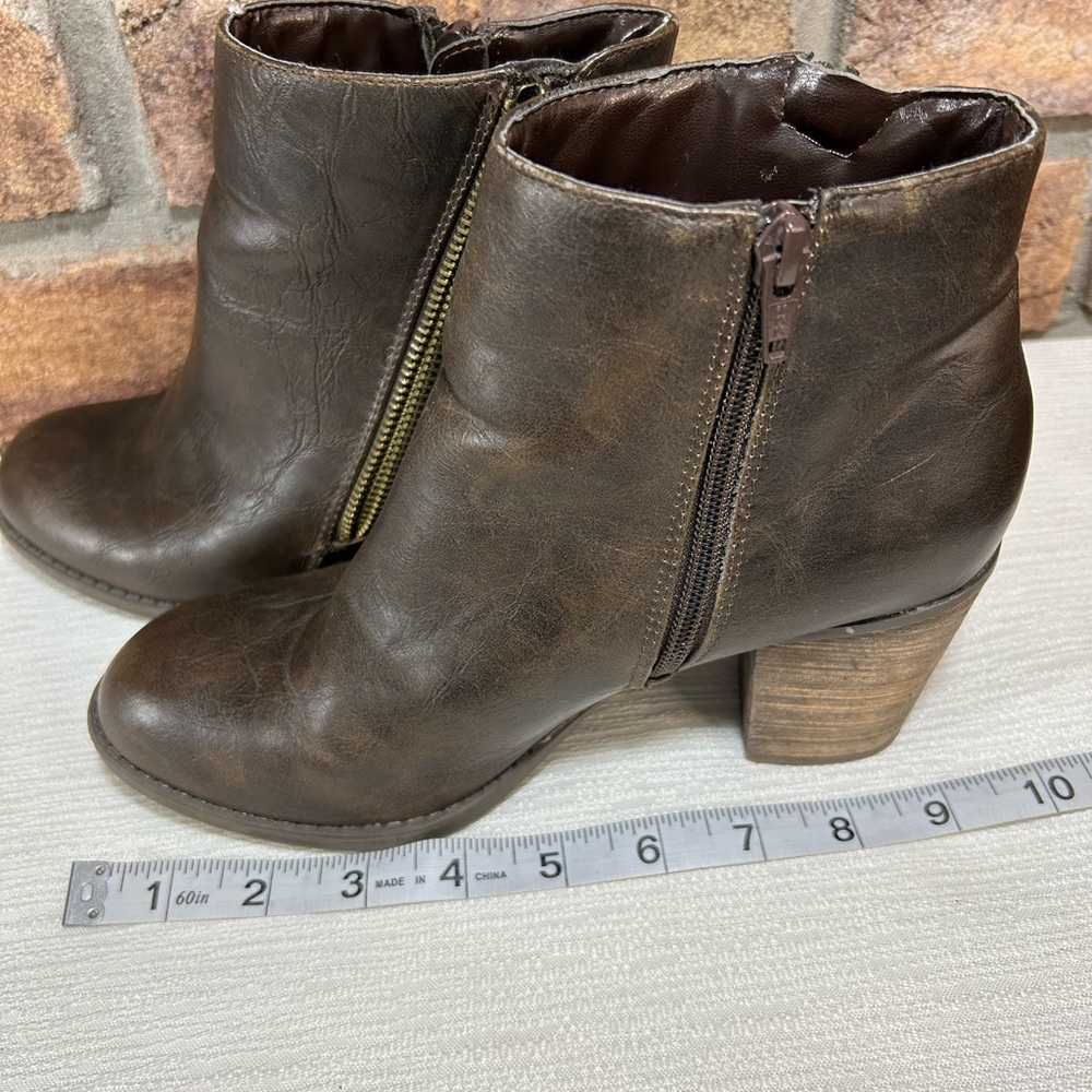 DIBA Brown Faux-Leather Ankle Boots - Picture 10 of 12